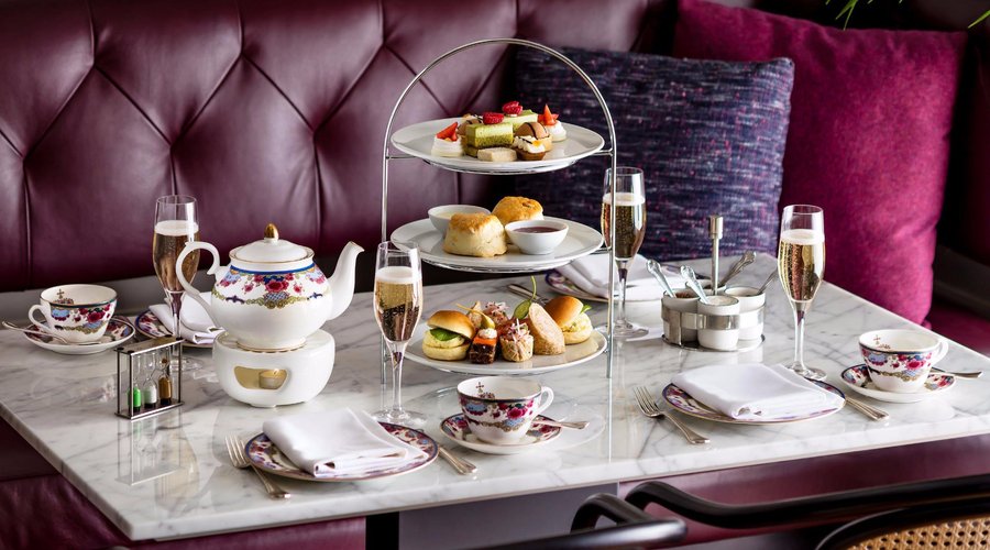 Tea at the Empress