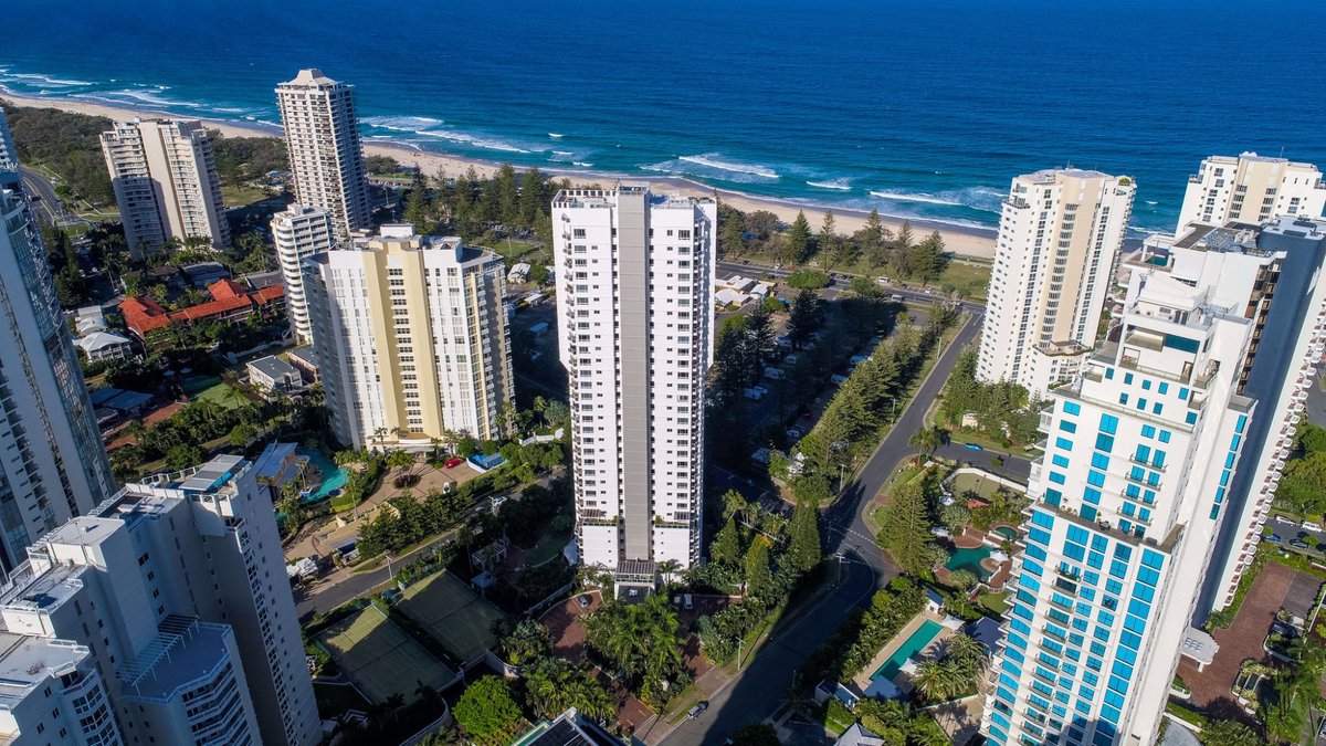 Very average, filled with prostitutes and pim pimps - Review of Imperial  Hotel Gold Coast, Main Beach, Australia - Tripadvisor