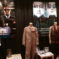 Voici les costumes originaux de MIB, Gostbuster, Matrix et l'armée des 12 singes