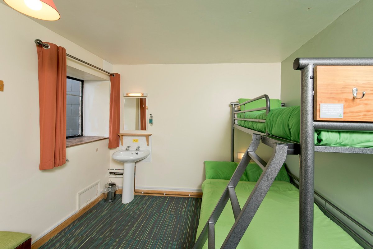 YHA DARTMOOR $128 ($̶1̶4̶4̶) - Updated 2022 Prices & Hostel Reviews ...