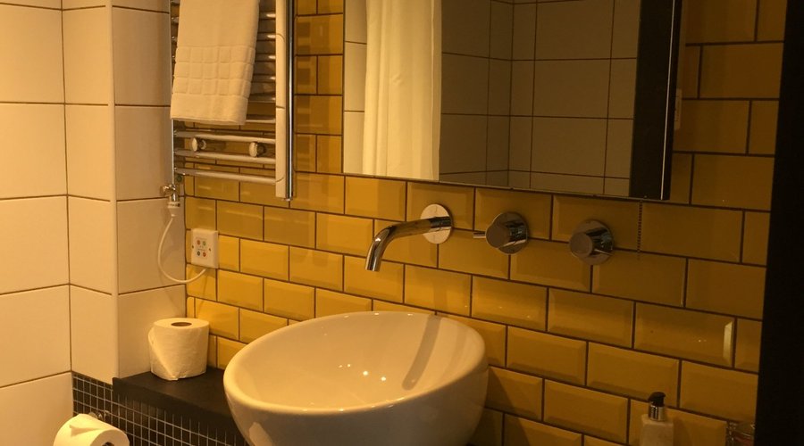 Modern wet-room shower rooms