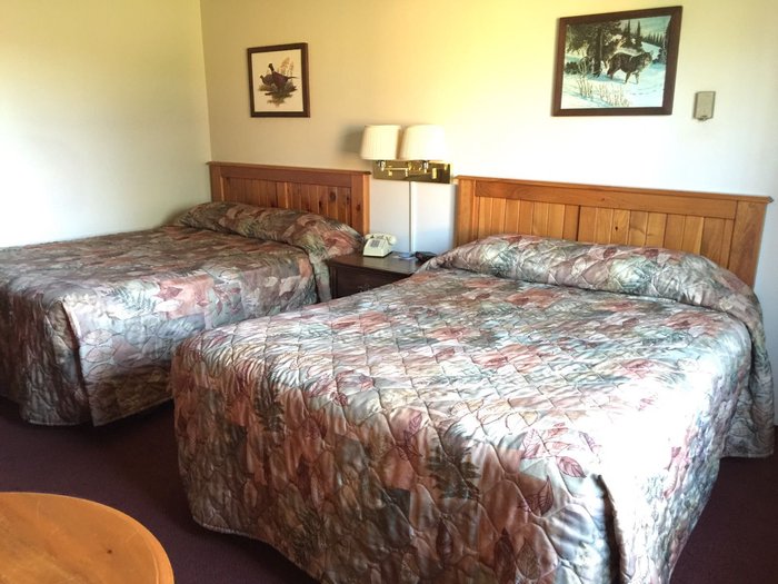 Northwoods Inn & Suites Rooms: Pictures & Reviews - Tripadvisor