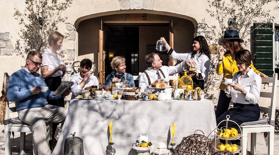 Famiglia Cosmo e staff