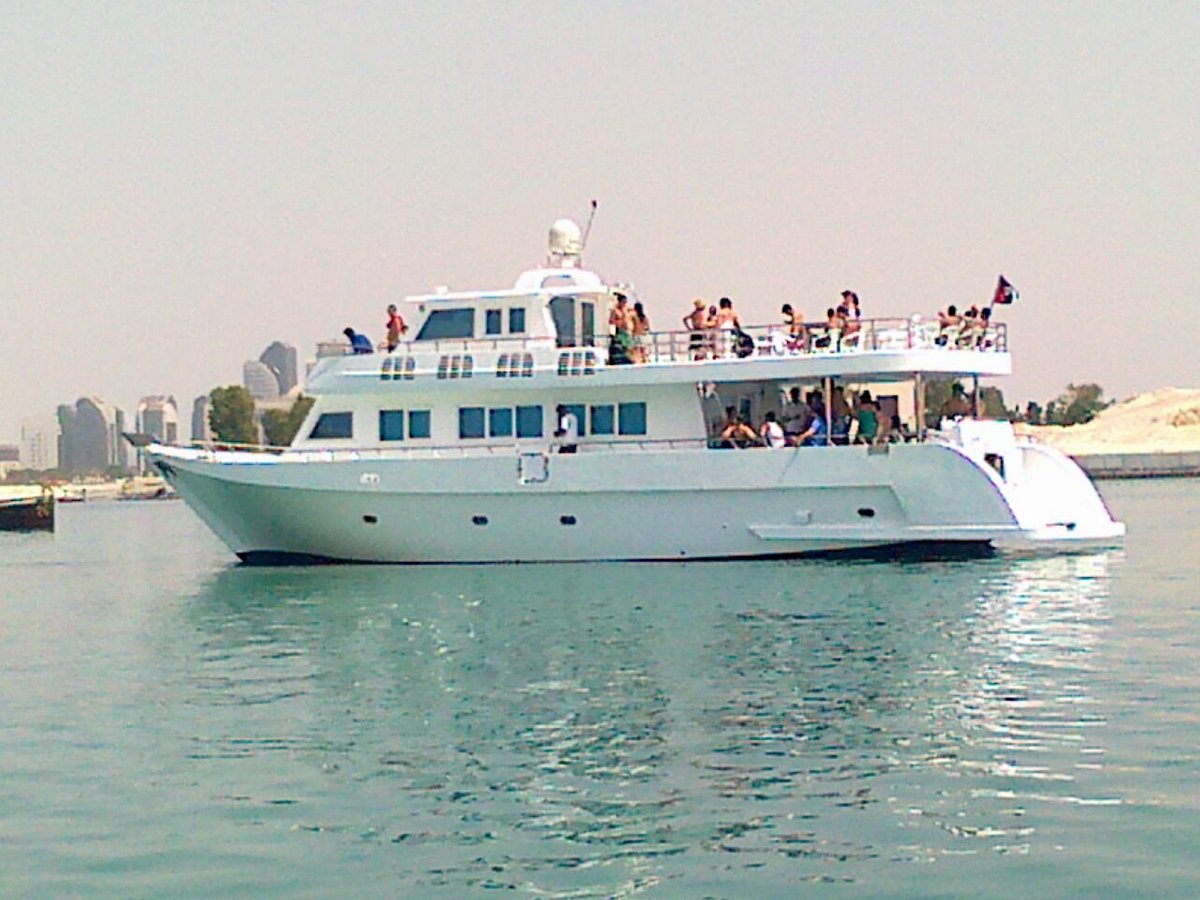 yacht trip abu dhabi