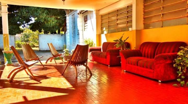 Varanda e jardins do hotel, tudo lindo e bem cuidado