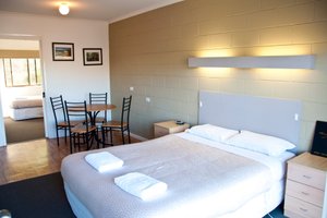 Room & Suite