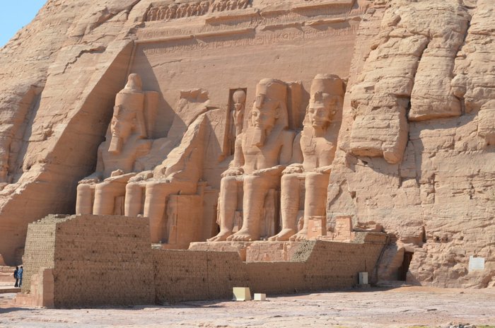 Aswan: Abu Simbel: Temple of Ramses - Temple of Queen Nefertari