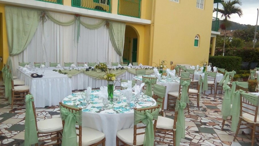 Wedding setting 
