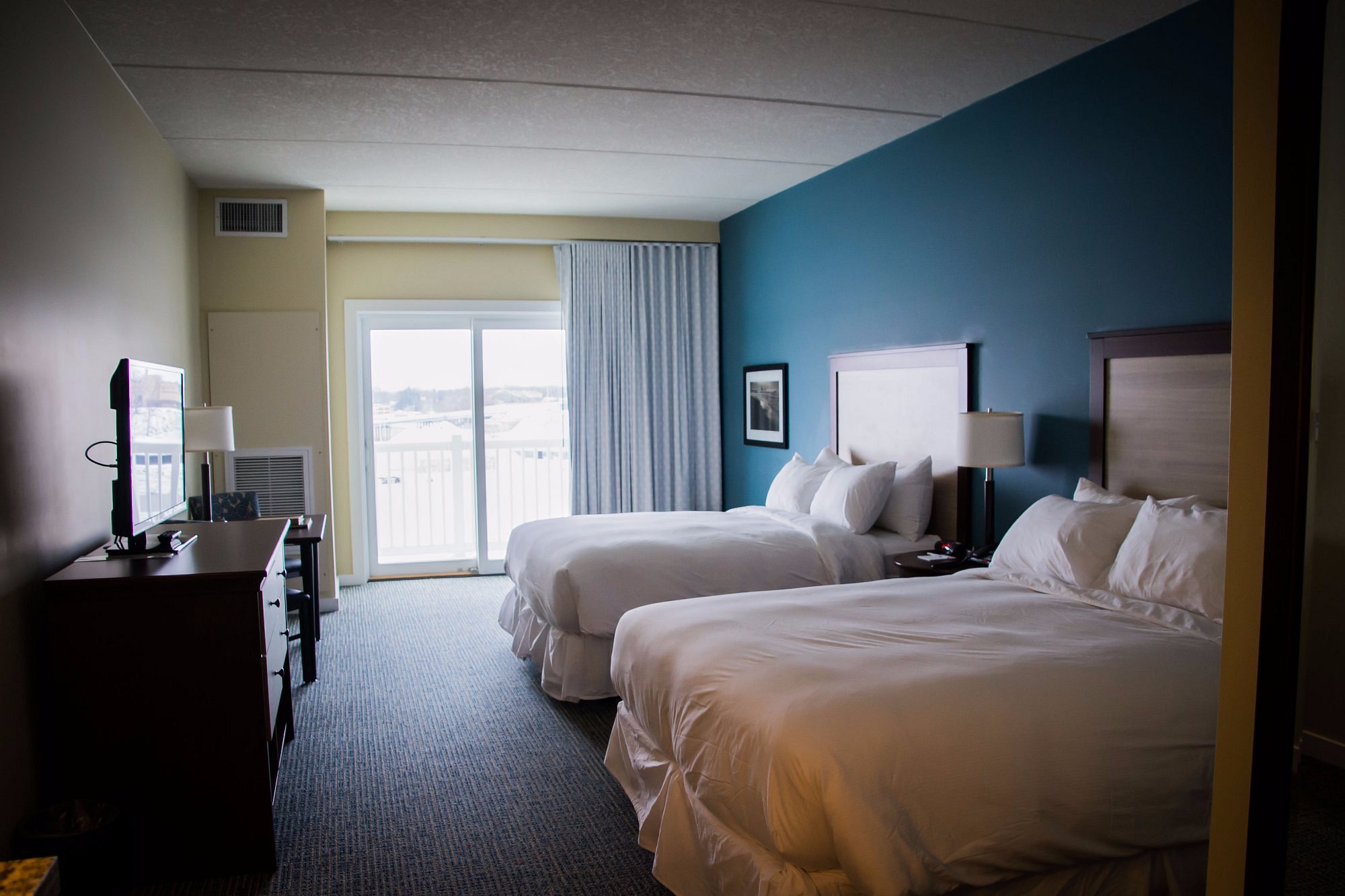 THE INN AT HARBOR SHORES RESORT 200 (̶2̶7̶7̶) Updated 2022 Prices