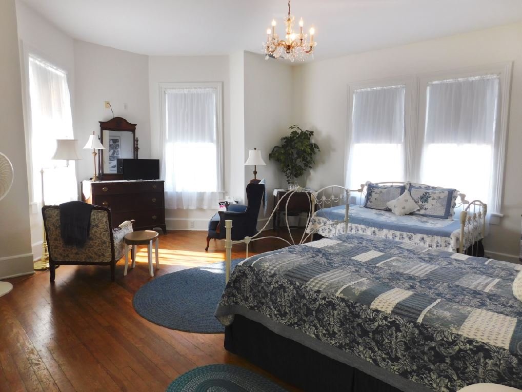 Pensacola Victorian Bed And Breakfast Rooms: Pictures & Reviews ...