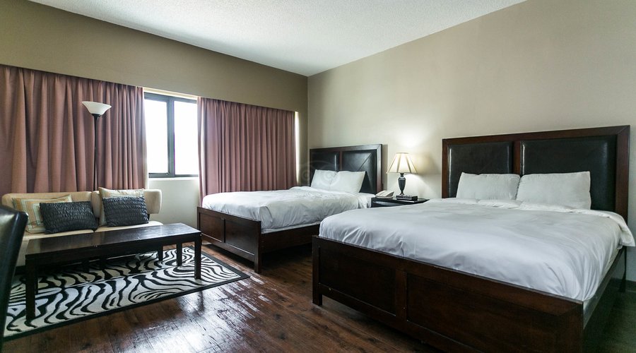 The Suite at the Pacific Bay Hotel