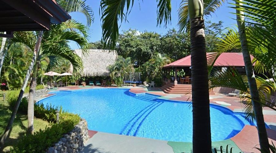 Nuestras instalaciones  en un ambiente tranquilo y agradable para que su estancia sea memorable