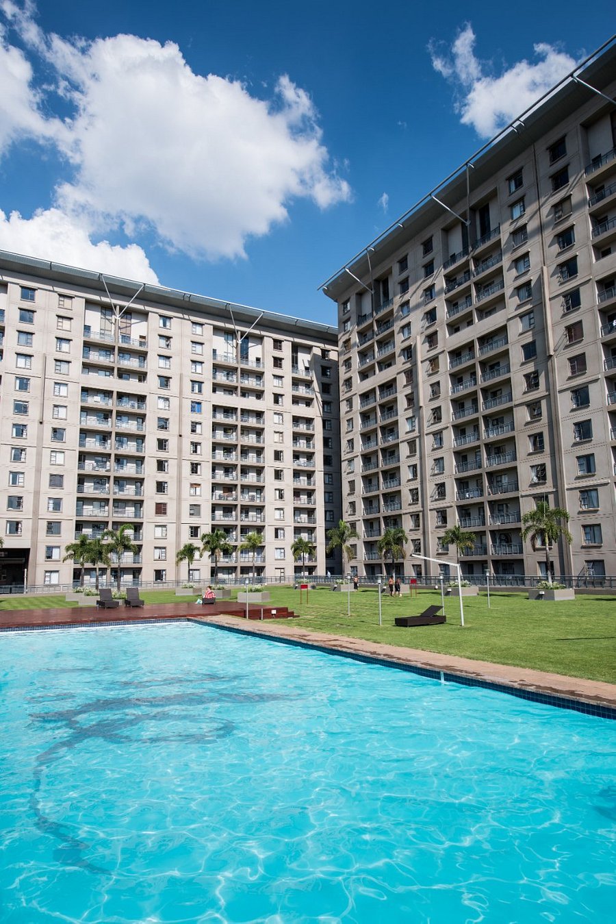 PRESTIGE APARTMENTS SANDTON AT WEST POINT 57 (̶8̶9̶) Prices