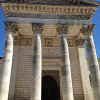 External facade and pillars