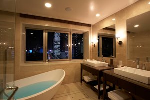 Room & Suite