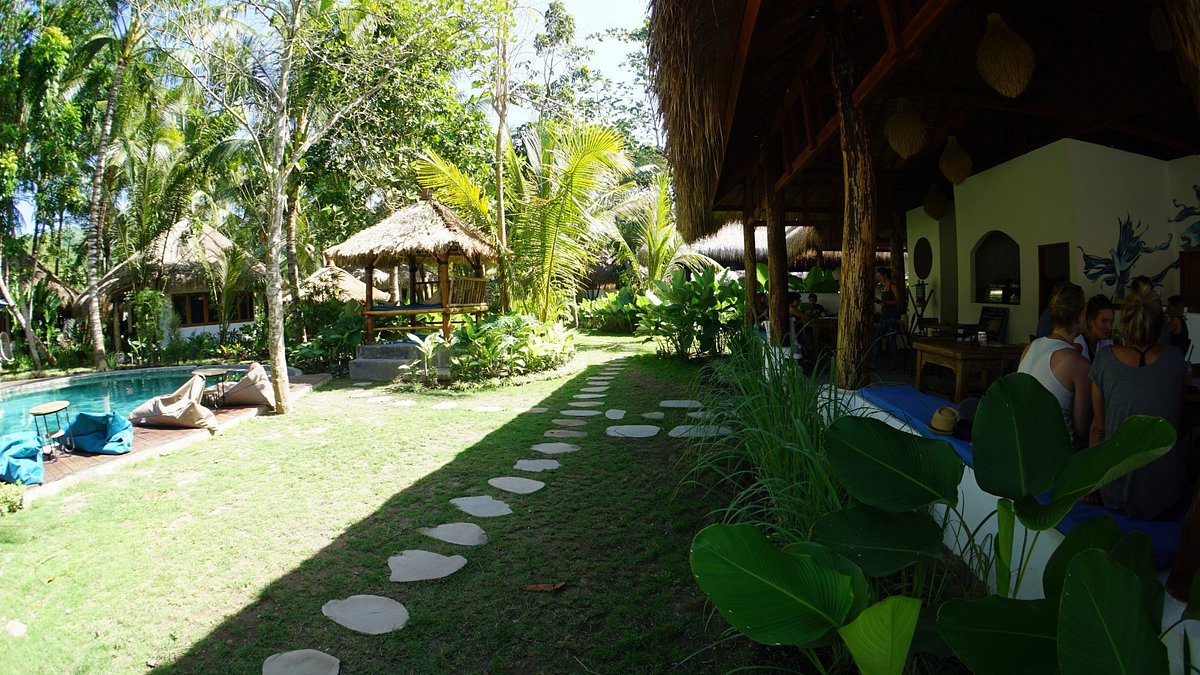 Mana Retreat Lombok  Accommodation, yoga, spa, restaurant, cinema