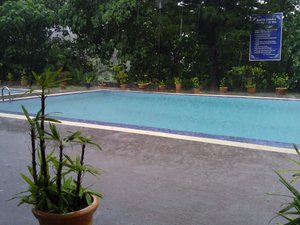 Pool & Beach
