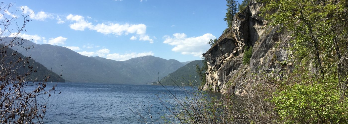 View toward the cliff jumping area.