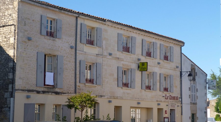 Façade de l'hôtel