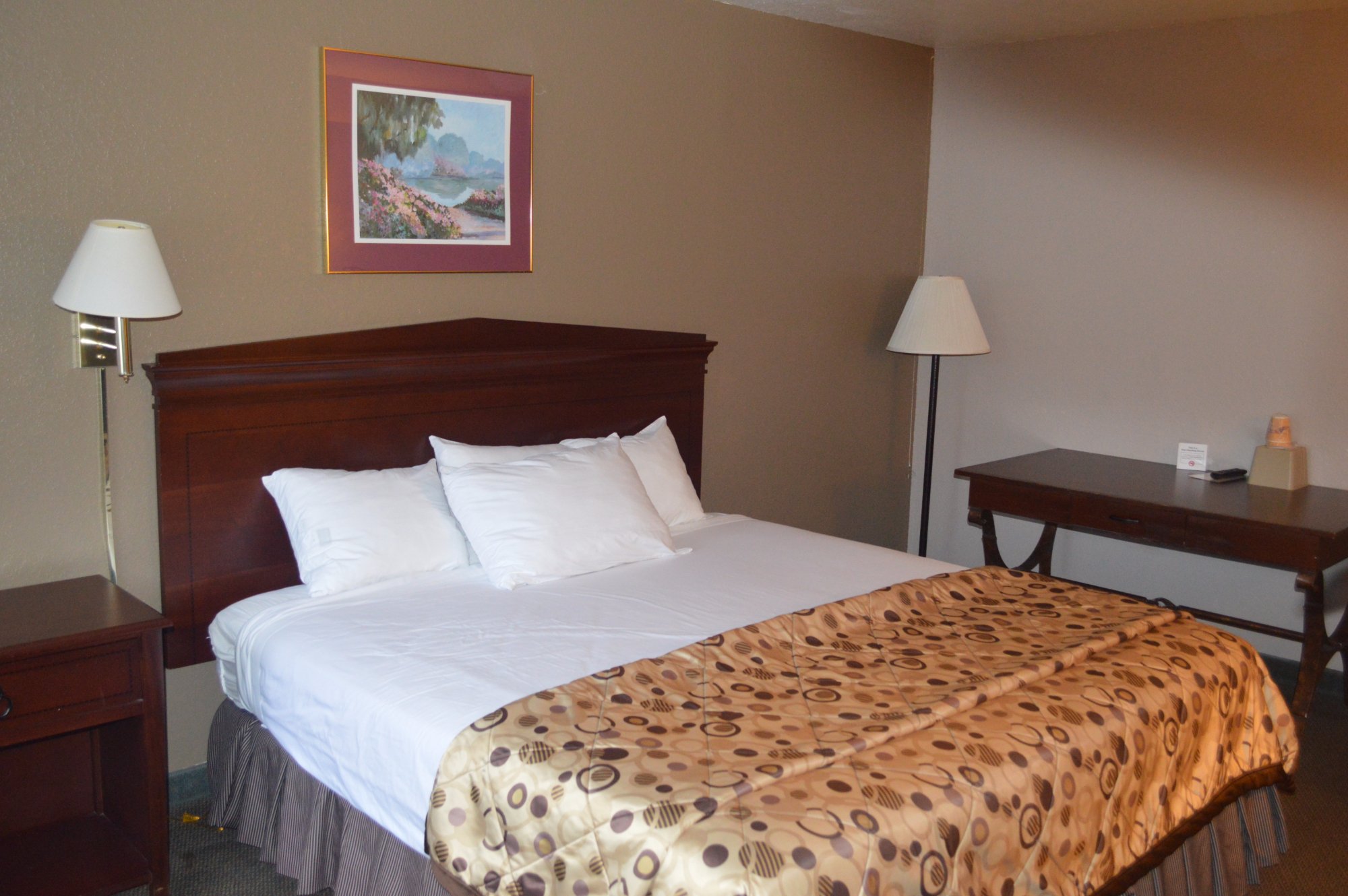 Hotel photo 57 of American Elite Inn Hazard.