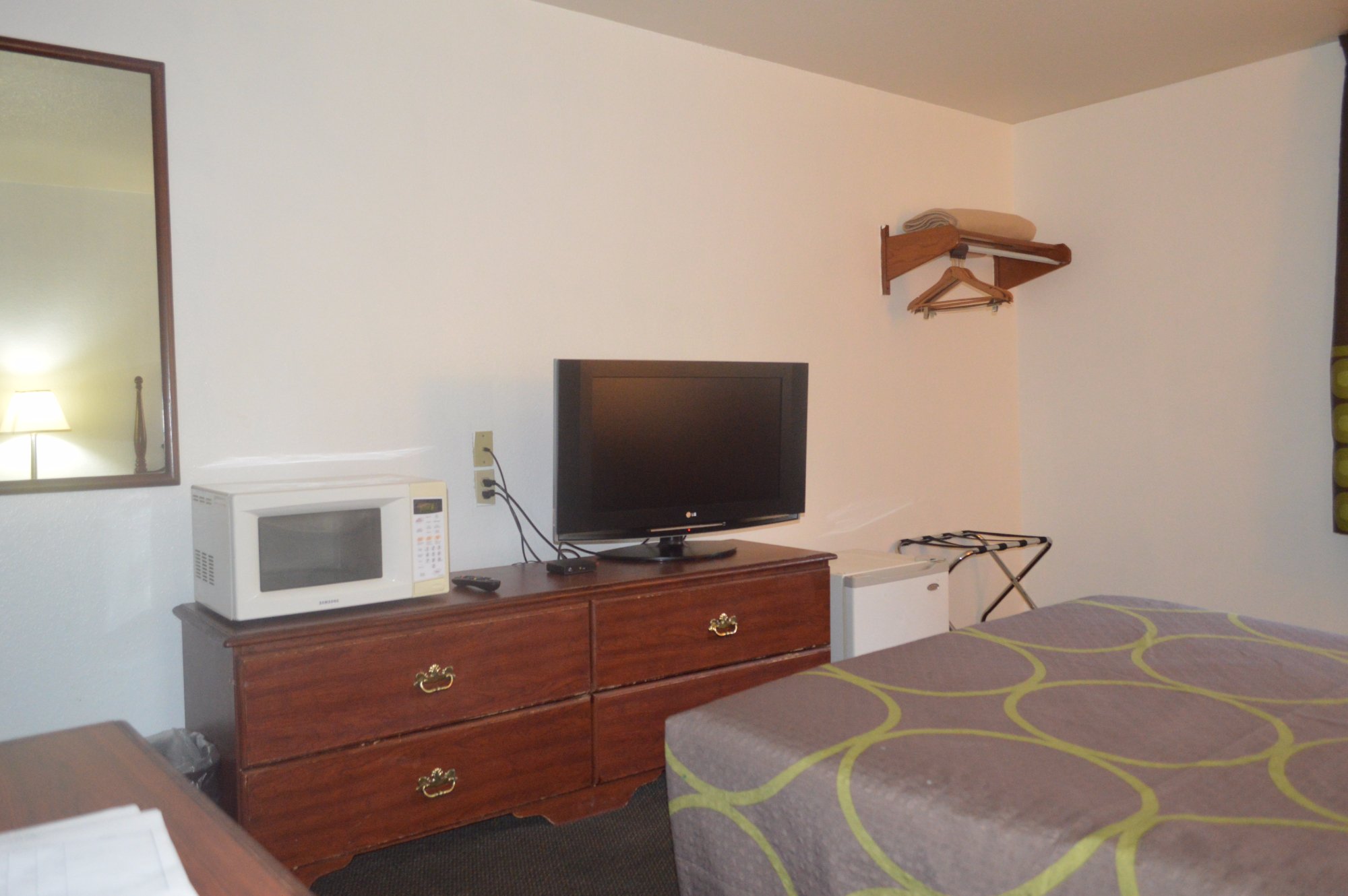 Hotel photo 50 of American Elite Inn Hazard.