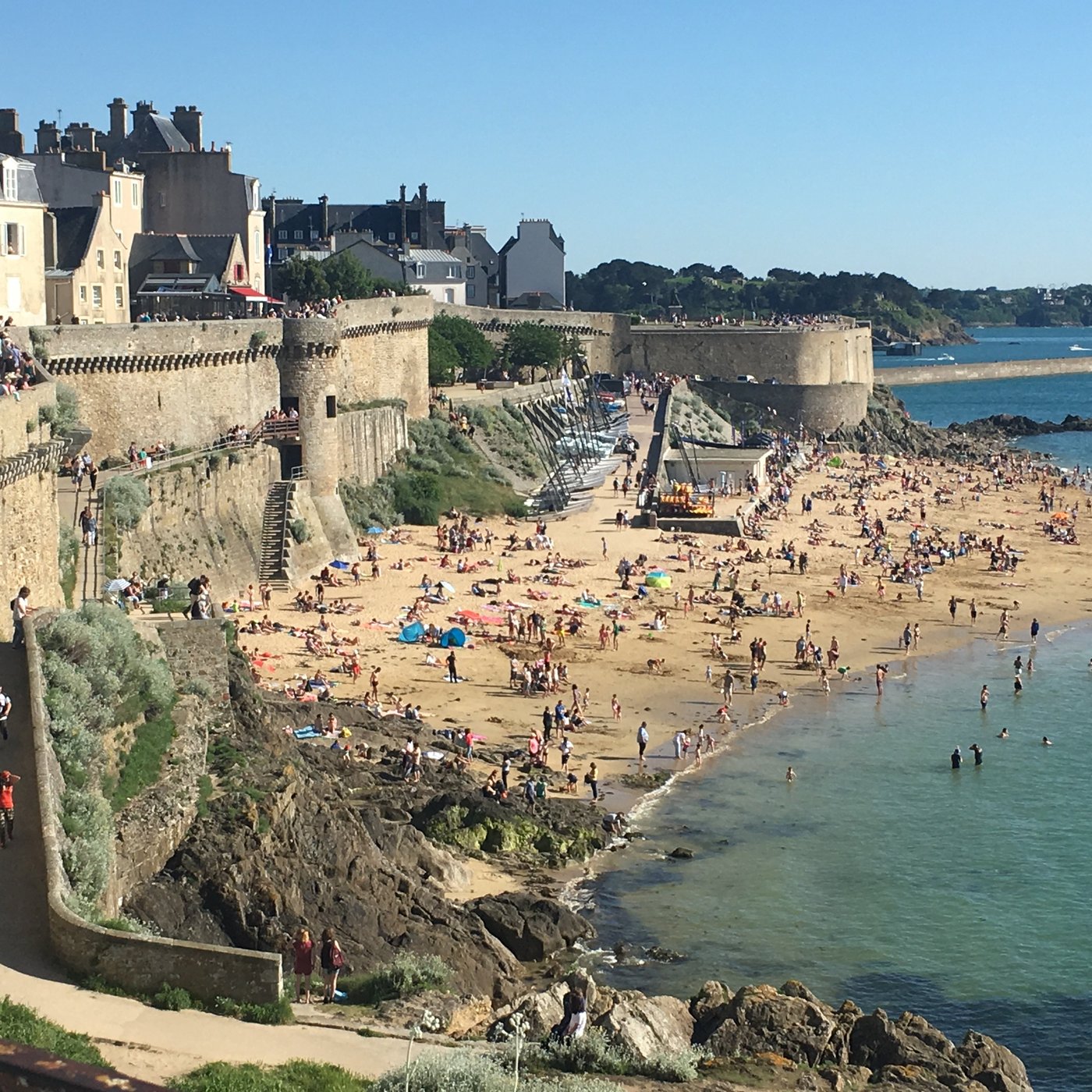 Babes in Saint-Malo