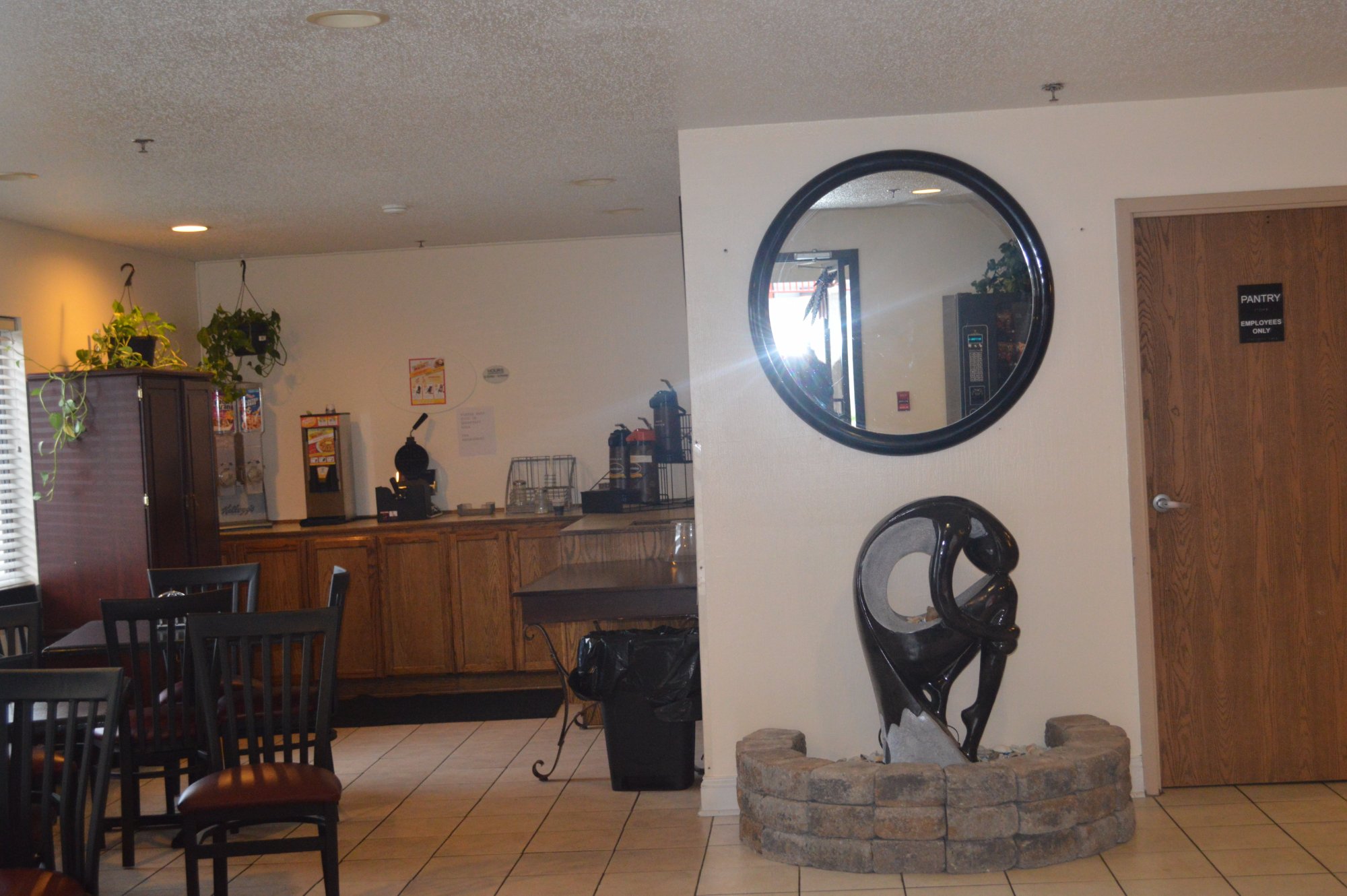 Hotel photo 17 of American Elite Inn Hazard.