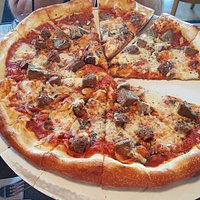 Meatball pizza