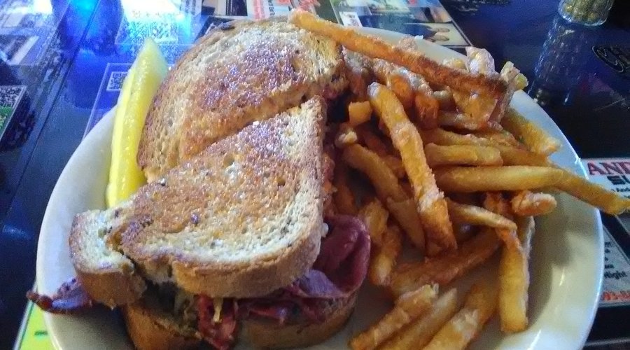 Reuben Sandwich French Fries