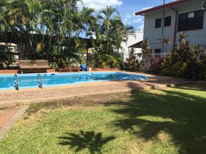 Hi Way Inn Motel in Darwin, image may contain: Resort, Hotel, Villa, Backyard