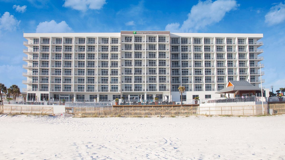 Holiday Inn Express &amp; Suites Panama City Beach - Beachfront An IHG Hotel, hotel in Panama City Beach