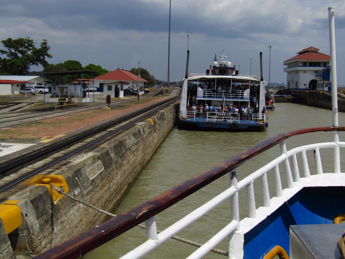 panama canal boat eco tour