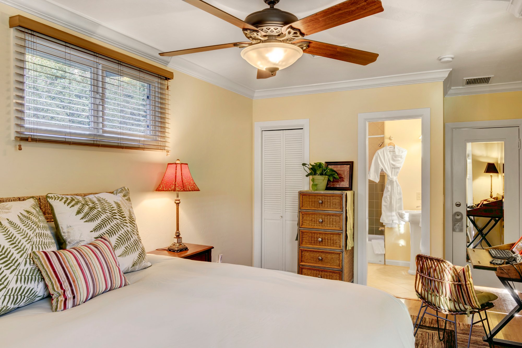 Hotel photo 51 of Hillcrest House Bed & Breakfast.