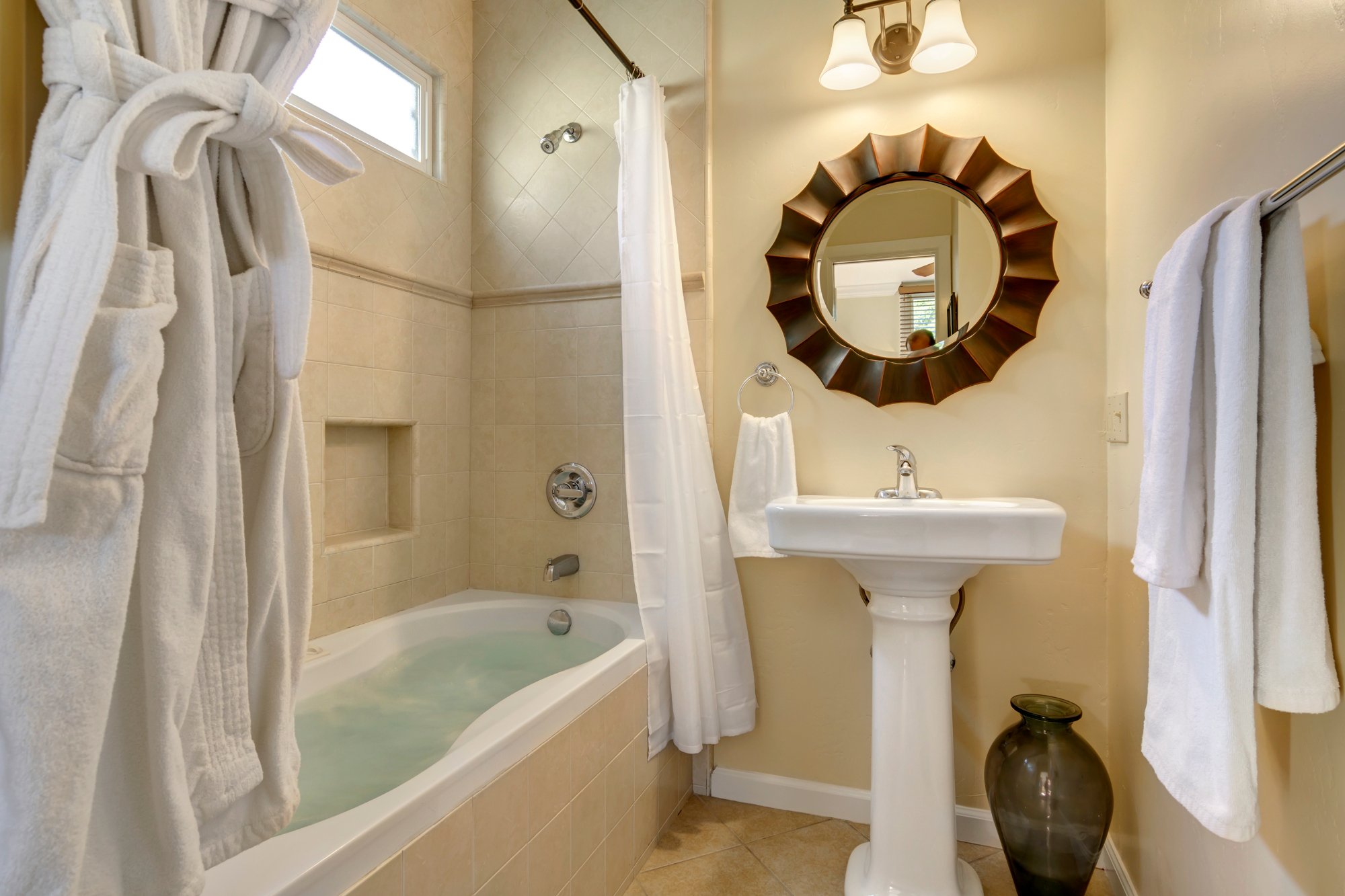 Hotel photo 13 of Hillcrest House Bed & Breakfast.