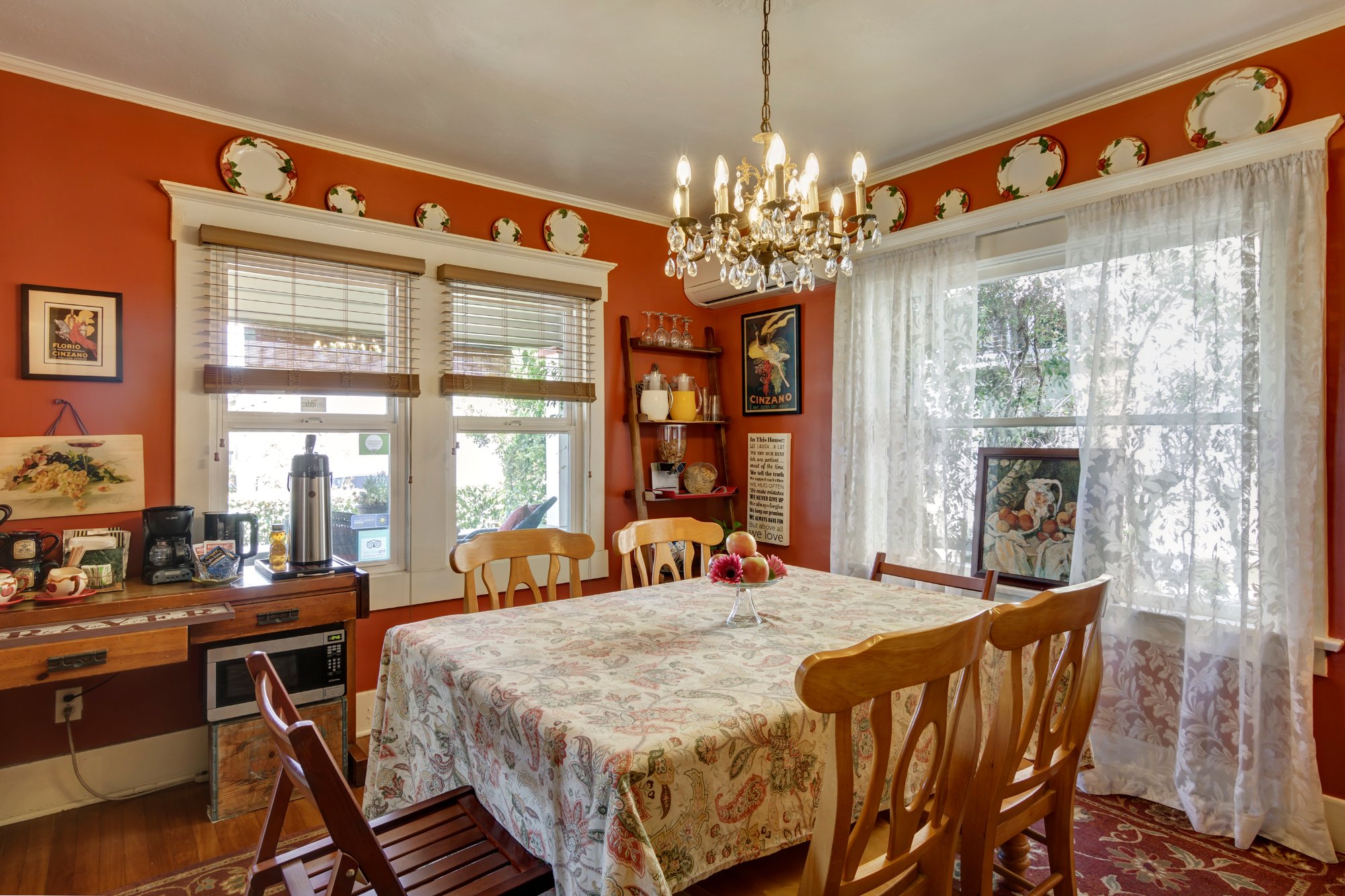 Hotel photo 9 of Hillcrest House Bed & Breakfast.