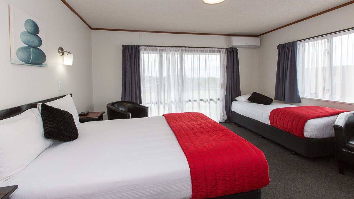 SUMMIT MOTOR LODGE - Prices & Hotel Reviews (Tauranga, New Zealand)