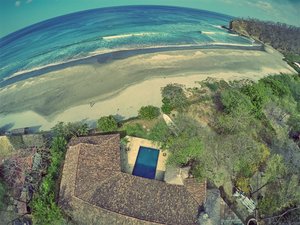 Piscina e praia