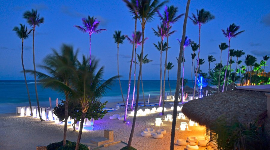 Gabi Beach - night