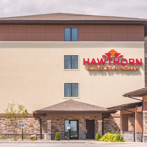 Welcome to the Hawthorn Suites by Wyndham St. Clairsville Ohio