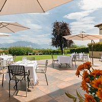 Terrazzo panoramico, per un pranzo o una cena in pieno relax e natura alla Corte di Lurago