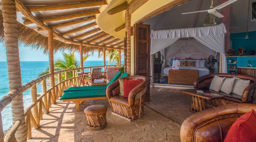 Luna Penthouse - with a panoramic view of the Pacific Ocean