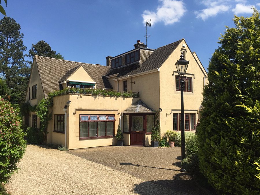 COOMBE HOUSE - Updated 2021 Prices, B&B Reviews, and Photos (Bourton-on