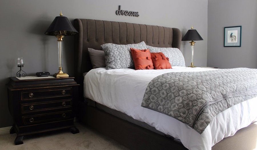 Century Room - Relax in the luxurious King size bed