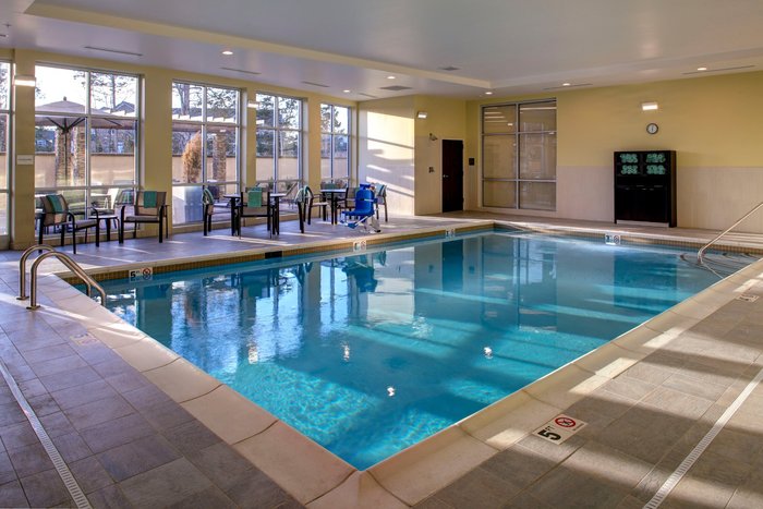 Courtyard Nashville Mount Juliet Pool: Pictures & Reviews - Tripadvisor