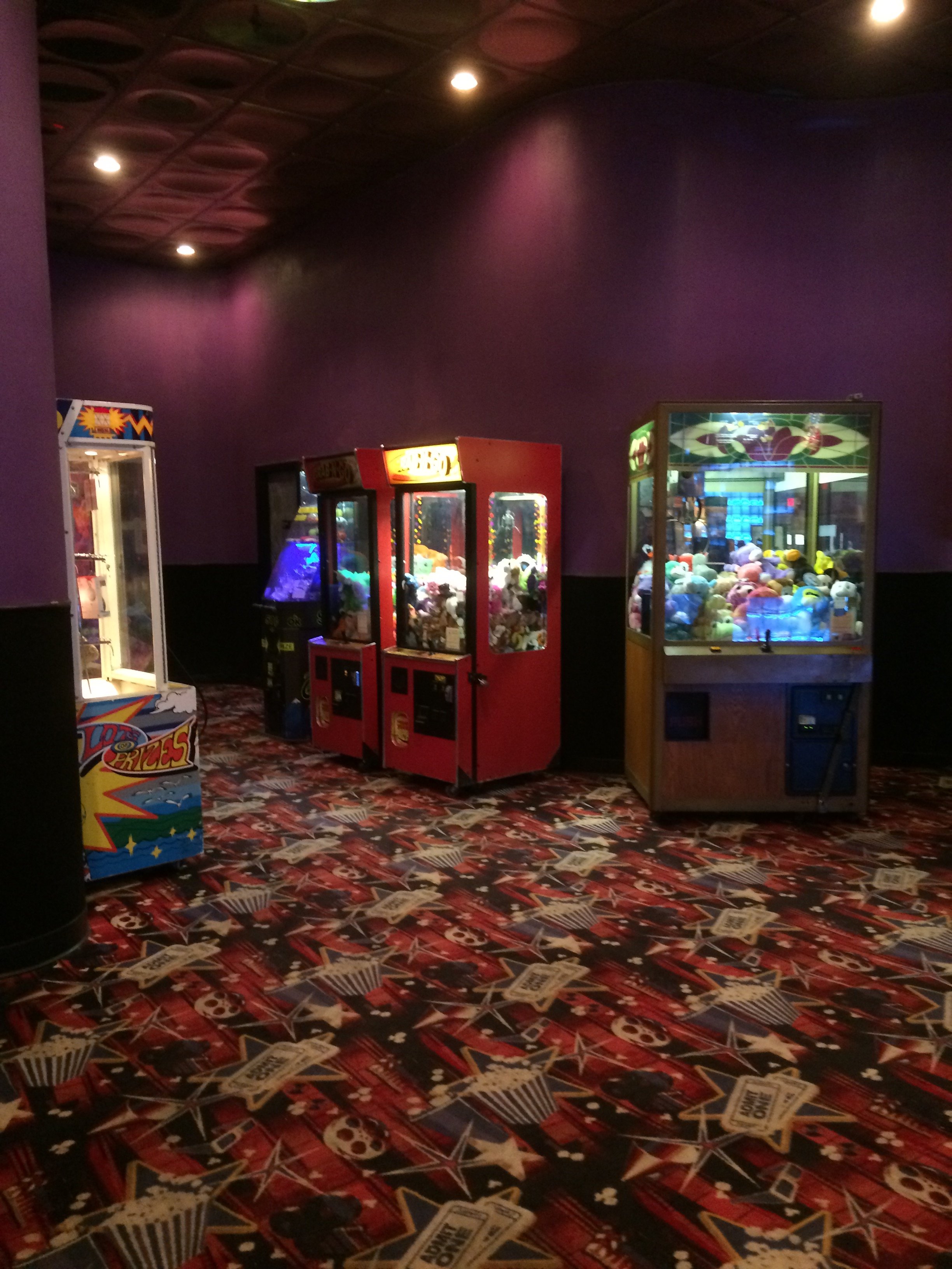 Montwood premiere new arrivals cinema