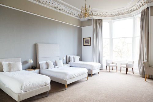 Deluxe Suite / Family Room 