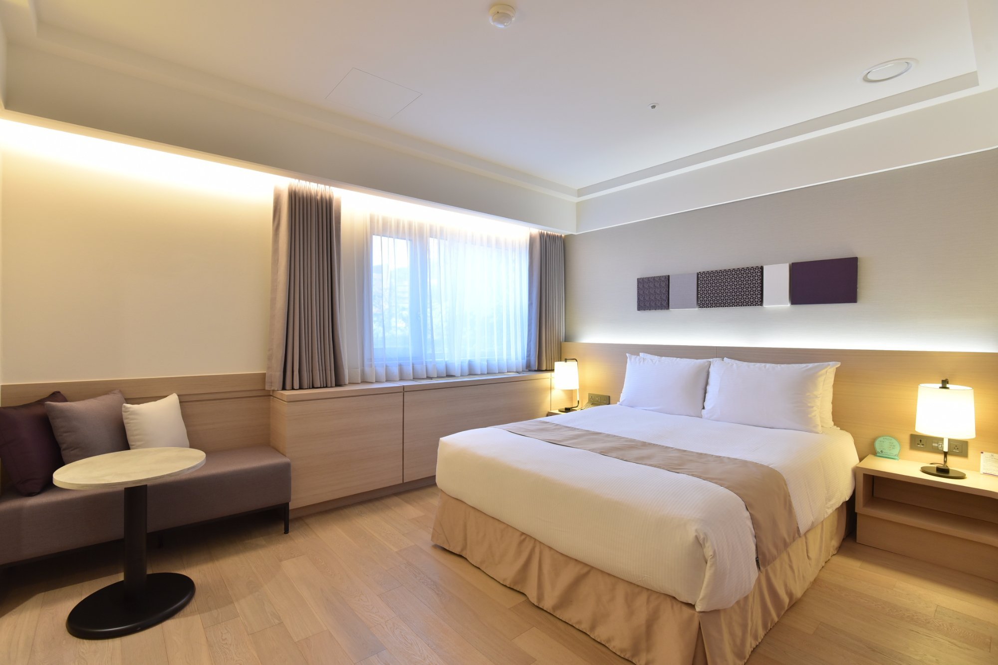 Pacific Hotel by null