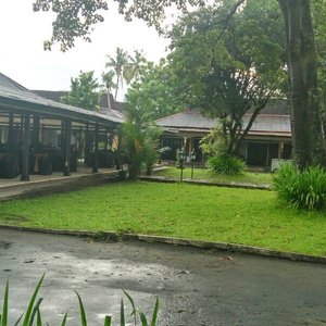 Sriwedari Hotel