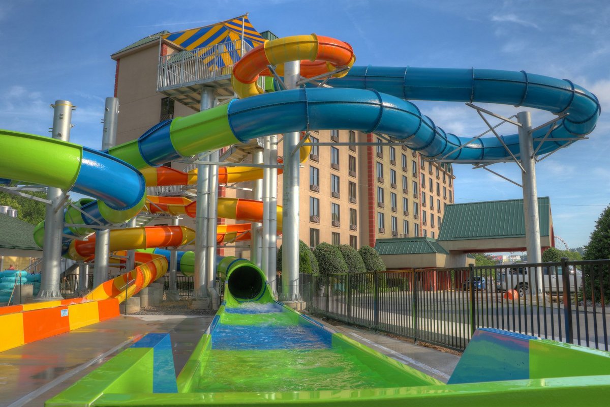 COUNTRY CASCADES WATERPARK RESORT $162 ($̶2̶3̶2̶) - Updated 2022 Prices