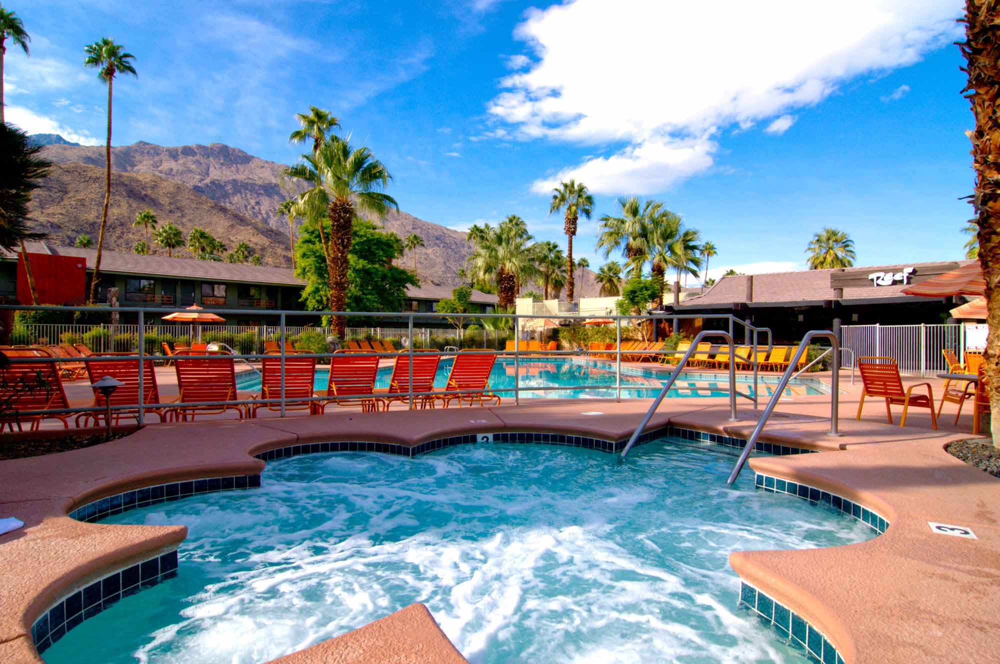 Hotel photo 9 of Caliente Tropics Resort.